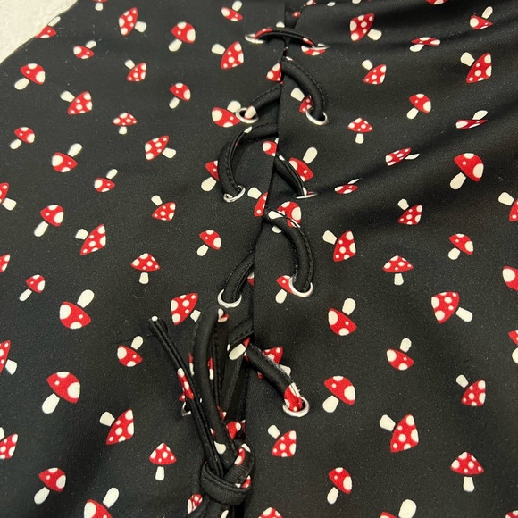 Hot Topic Mushroom Design Skirt - Picture 5 of 6